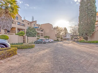 2 Bedroom Apartment For Sale in Sandton - DKlb.webp