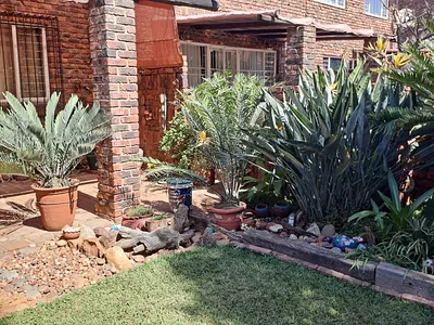 3 Bedroom Apartment For Sale in Pretoria - MAAw.webp