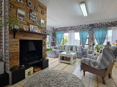 3 Bedroom House For Sale in East London - jar1.webp