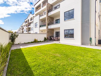 3 Bedroom Apartment For Sale in Blouberg - sqIr.webp