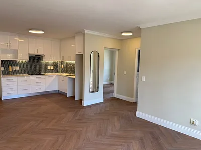 2 Bedroom Apartment To Rent in Cape Town - im7a.webp