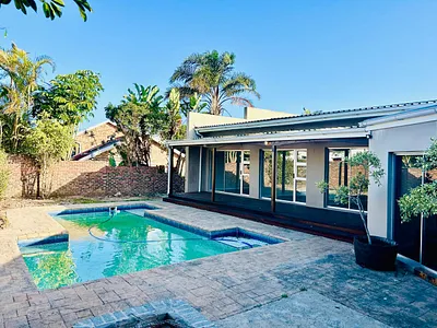 3 Bedroom House For Sale in East London - jWPU.webp