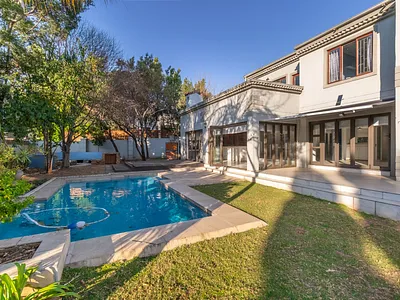 5 Bedroom House For Sale in Sandton - Qi1f.webp