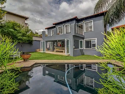 4 Bedroom House For Sale in Randburg - KAhX.webp