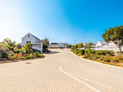 2 Bedroom House For Sale in Malmesbury - vulS.webp