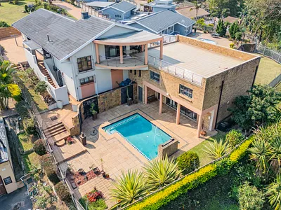 4 Bedroom House For Sale in Durban - img