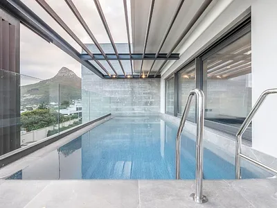 4 Bedroom House For Sale in Cape Town - ZuAF.webp