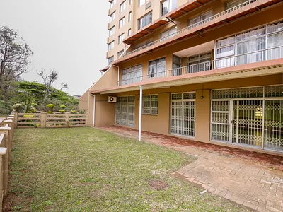 3 Bedroom Apartment For Sale in Durban - HAhv.webp