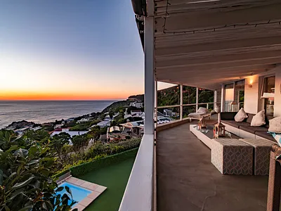 6 Bedroom House For Sale in Cape Town - ANCH.webp