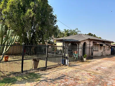 5 Bedroom House For Sale in Pretoria - h17K.webp