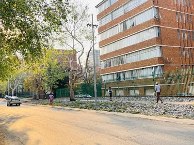 2 Bedroom Apartment For Sale in Pretoria - XkFe.webp