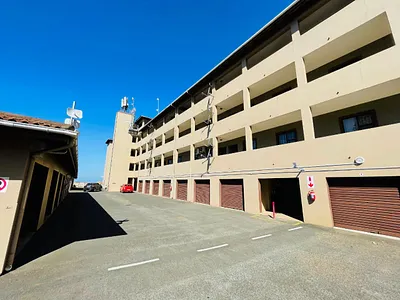 2 Bedroom Apartment For Sale in Empangeni - lwsD.webp