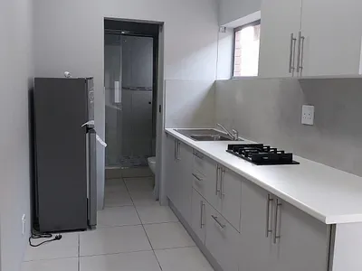 1 Bedroom House To Rent in Goodwood - img