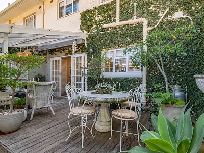 2 Bedroom Townhouse For Sale in Cape Town - YYoL.webp