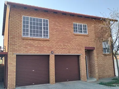 3 Bedroom Apartment For Sale in Pretoria - img