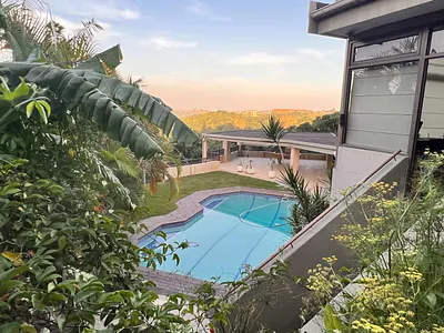 4 Bedroom House For Sale in Durban - 3r7f.webp