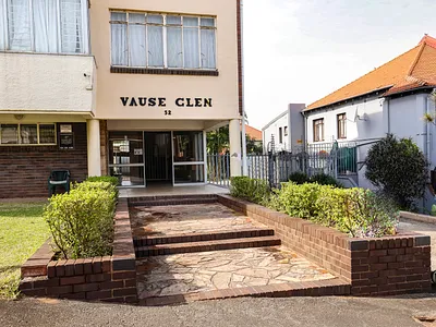 2 Bedroom Apartment For Sale in Durban - fjnT.webp
