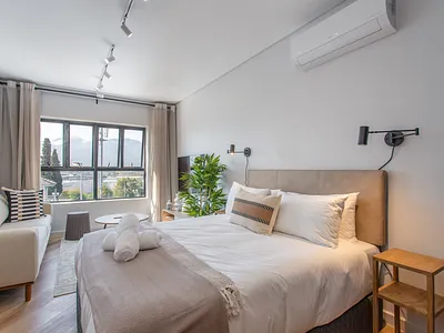 0.5 Bedroom Apartment For Sale in Paarl - GuGK.webp