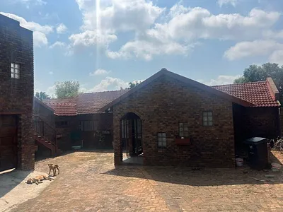 4 Bedroom House For Sale in Pretoria - img