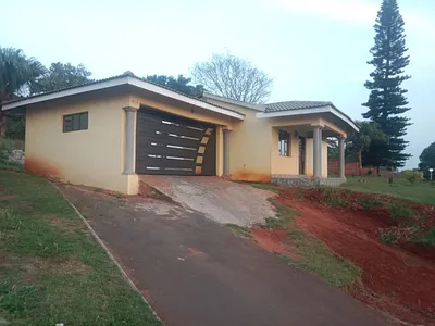 3 Bedroom House For Sale in Empangeni - Ry8a.webp