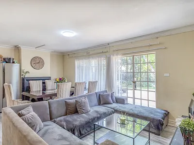 2 Bedroom Apartment To Rent in Sandton - img