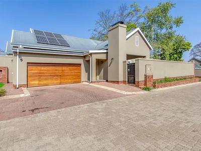 3 Bedroom Townhouse For Sale in Sandton - img