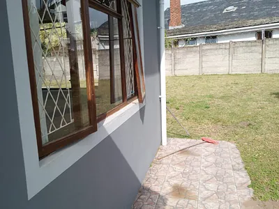 1 Bedroom Apartment To Rent in Durban - iQoX.webp