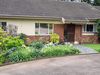 2 Bedroom Townhouse For Sale in Kloof - ttEC.webp