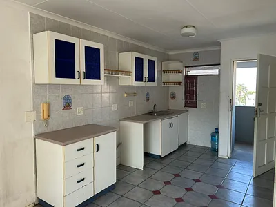 1 Bedroom Apartment To Rent in Durban - TOPQ.webp