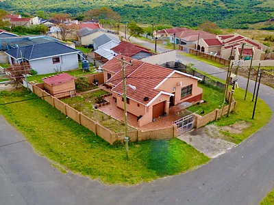 3 Bedroom House For Sale in East London - img