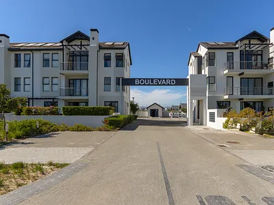 1 Bedroom Apartment For Sale in Somerset West - Ovci.webp