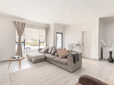 4 Bedroom House For Sale in Blouberg - Pwmb.webp