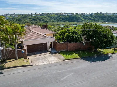 5 Bedroom House For Sale in East London - ocxq.webp