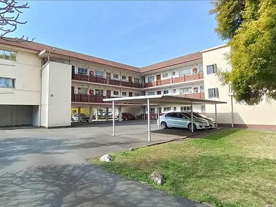2 Bedroom Apartment For Sale in Pinetown - oeFn.webp