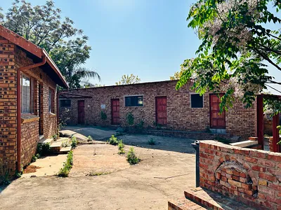 2 Bedroom House For Sale in Pretoria - BqaH.webp