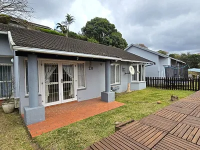 3 Bedroom Townhouse For Sale in Pinetown - RtP9.webp