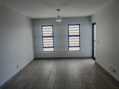 2 Bedroom Apartment For Sale in Blouberg - 6SW2.webp