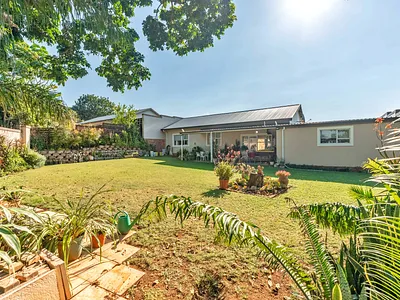 3 Bedroom Townhouse For Sale in Hillcrest - YpPd.webp