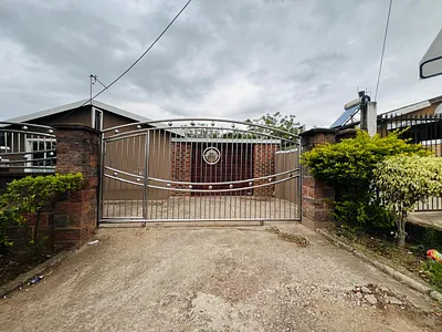 2 Bedroom House For Sale in Durban - UF1E.webp