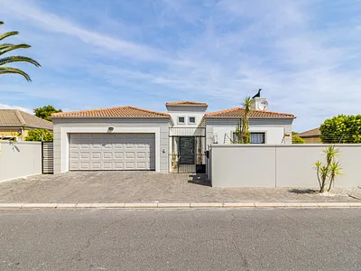 4 Bedroom House For Sale in Blouberg - img