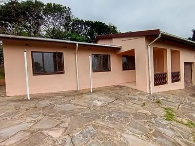 3 Bedroom Apartment For Sale in Durban - DWkG.webp