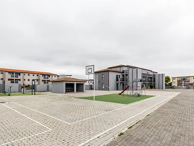 2 Bedroom Apartment To Rent in Blouberg - 24Lw.webp
