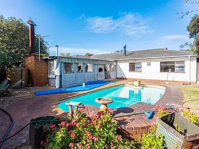 3 Bedroom House For Sale in Kuils River - fzlg.webp