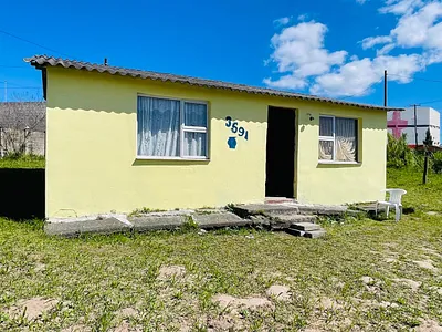 2 Bedroom House For Sale in East London - img