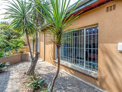 3 Bedroom House For Sale in Johannesburg - img