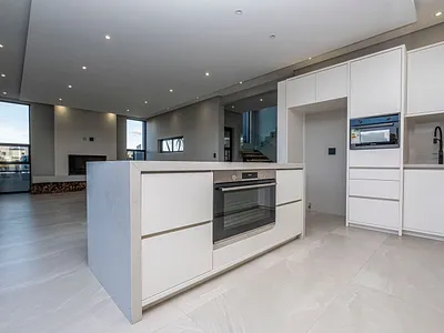 4 Bedroom House For Sale in Blouberg - img