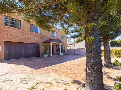 House For Sale in Blouberg - img