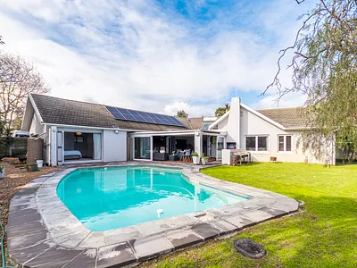 4 Bedroom House For Sale in Milnerton - vBcj.webp