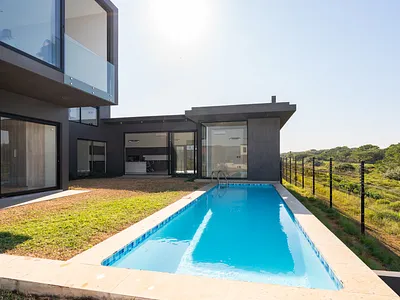 6 Bedroom Townhouse For Sale in Umhlanga Central, Umhlanga - kXSb.webp
