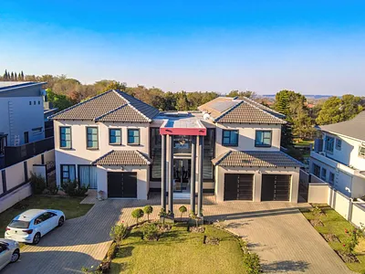 7 Bedroom House For Sale in Centurion - CjMG.webp